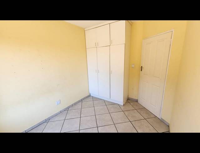 2 BEDROOM APARTMENT FOR SALE IN RANDFONTEIN CENTRAL